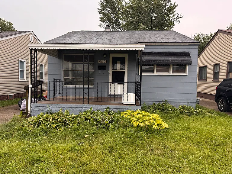 Toepfer Rd — Photo 1