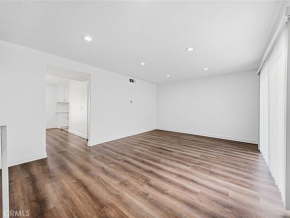 3rd image of 8141 Firth Grn