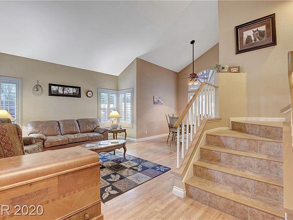 5th image of 1336 Red Hollow Dr