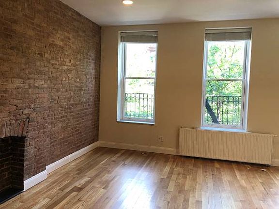 3rd image of 306 E 119th St APT 4