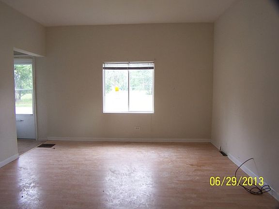 3rd image of 15232 S Page Ave