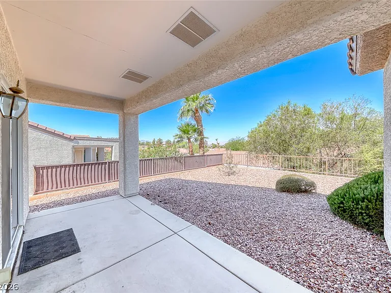 2343 Schaeffer Hills Dr — Photo 34