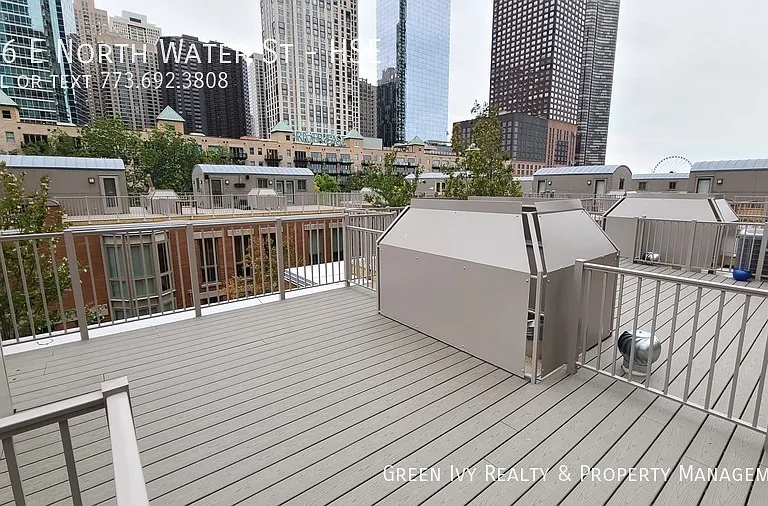 416 E North Water St #HSE — Photo 19