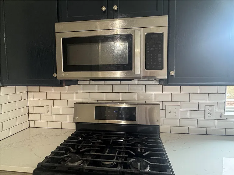 2842 Sandberry Dr — Photo 5