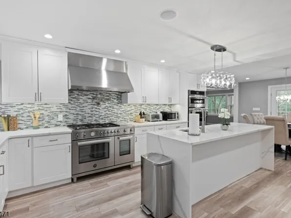 276 River Dr, River Vale Twp., NJ 07675