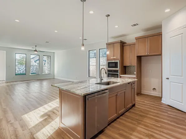 128 Prickly Poppy Loop, Kyle, TX 78640