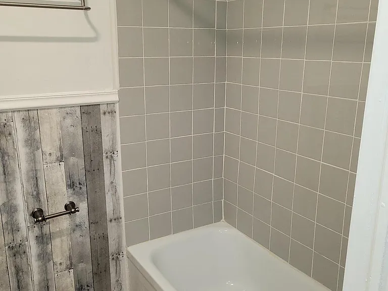 1331 Astor St #2 — Photo 21
