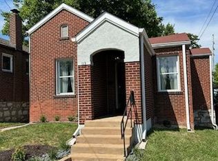113 E Goetz Ave, Saint Louis, MO 63125