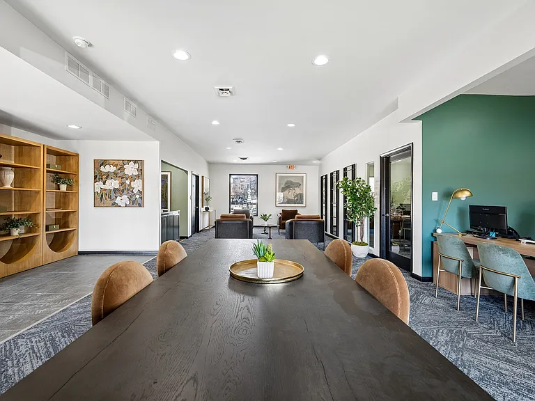 ReNew Franklin Hills — Photo 47