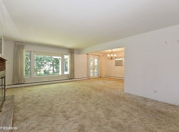 3rd image of 1100 Heatherfield Ln