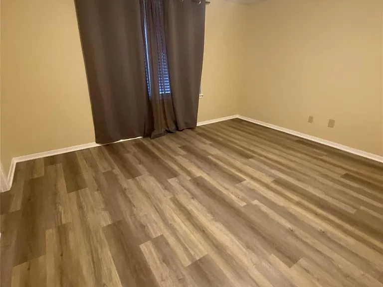 1806 Sierra Dr — Photo 9