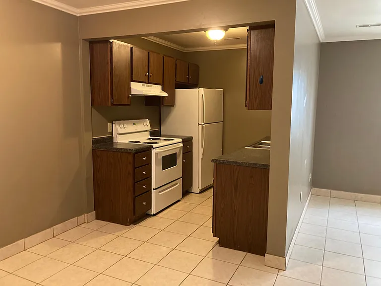 2500 N Cole St #4 — Photo 7