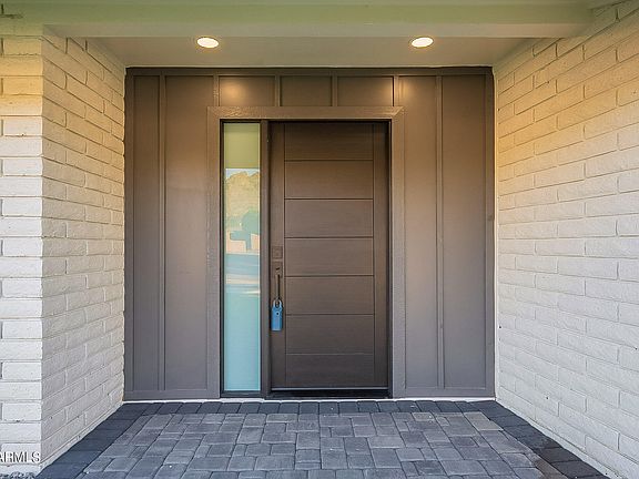 4th image of 2227 E LINCOLN Drive
