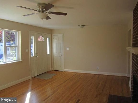 3rd image of 9414 Woodberry St