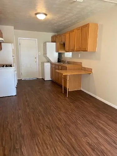 2812 Russell Ave Photo 1