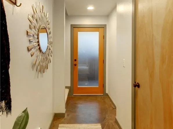 4032 Pasadena Pl NE, Seattle, WA 98105