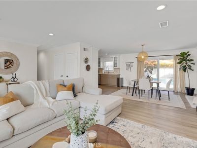 6871 Oxford Dr, Huntington Beach, CA, 92647