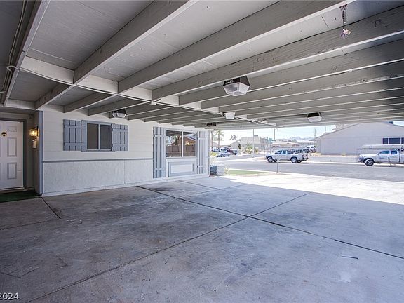 5th image of 1029 James Lovell St