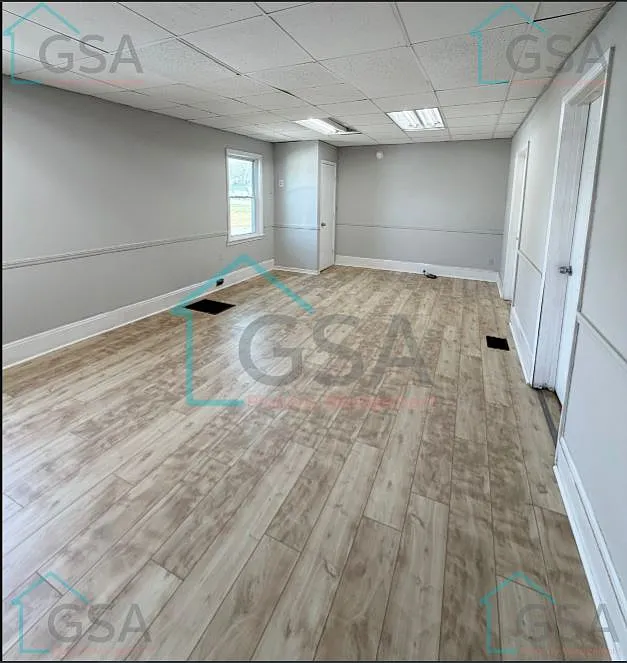 Building Photo - 18 Hammett Street Ext #C