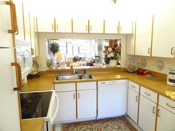 2nd image of 10841 W Clairmont Cir #210