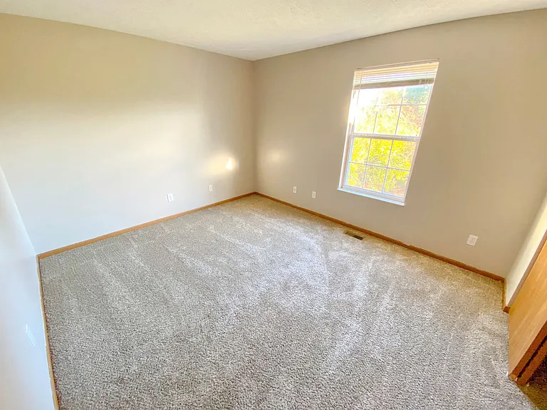 5602 Wigmore Dr — Photo 32