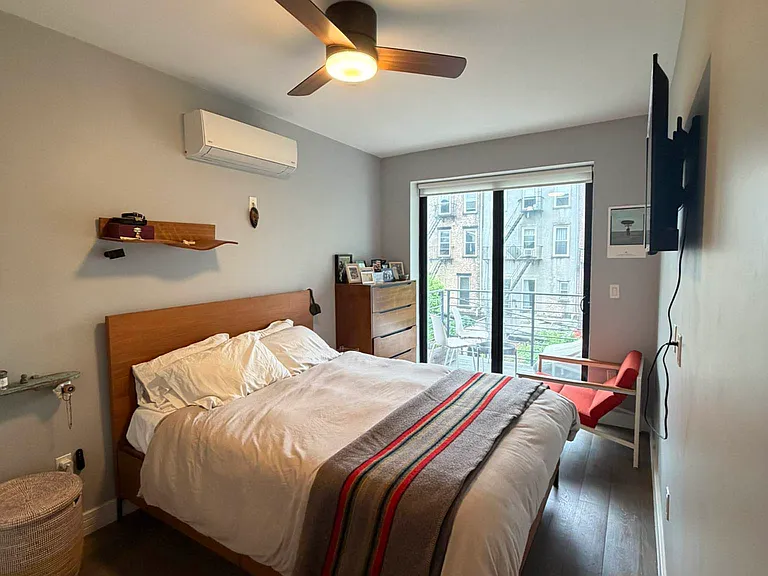 56 Vernon Ave #3 — Photo 7