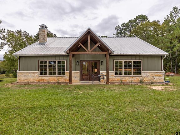 2nd image of 3090 County Road 3906