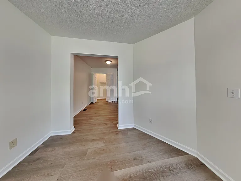 604 Lake Lennox Dr — Photo 5