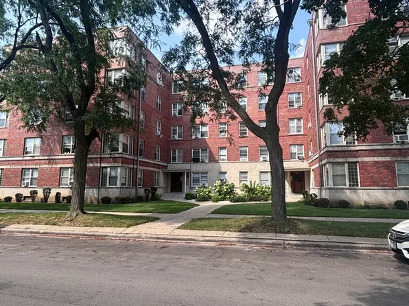 2610 W Balmoral Ave APT 103, Chicago, IL 60625