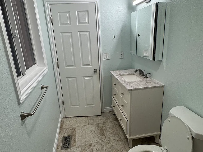 3600 Edgewood Dr — Photo 17