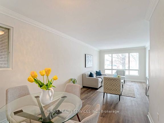 5th image of 70 Montjoy Cres