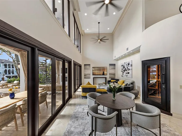 2430 Castilla Isle — Photo 15