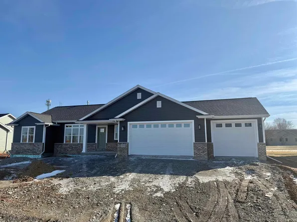 1470 Birch Hill Ln, Shawano, WI 54166