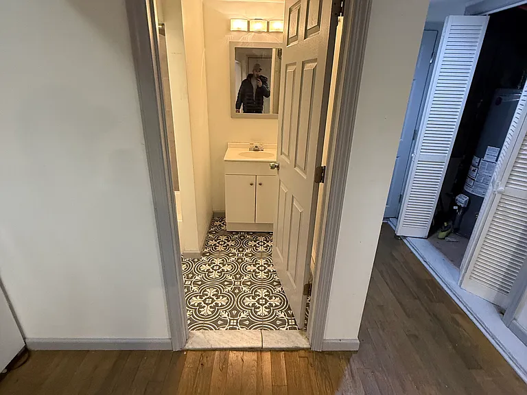 61 Lake St #1B — Photo 7