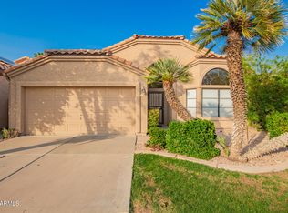 310 E Stonebridge Dr, Gilbert, AZ 85234