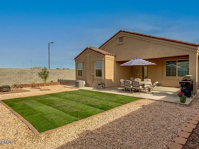 3138 N 303rd Dr — Photo 29