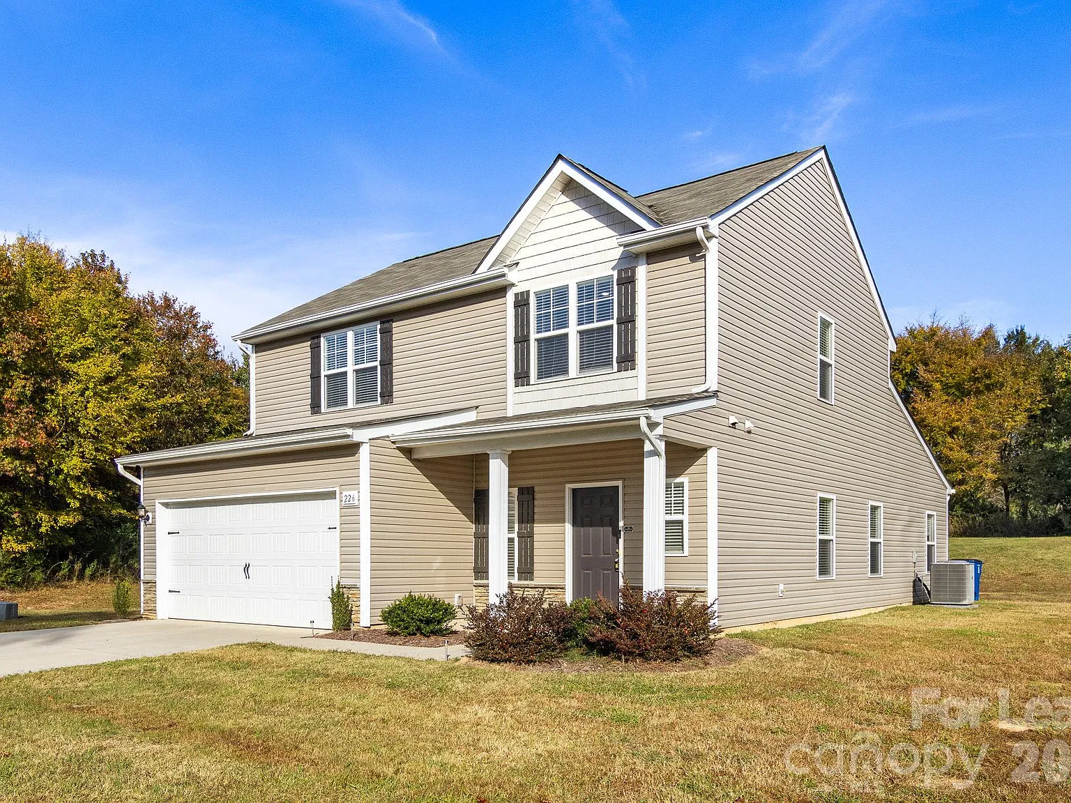 4 bed, 2.5 bath, 2193 sqft, $2,150 — Photo 2