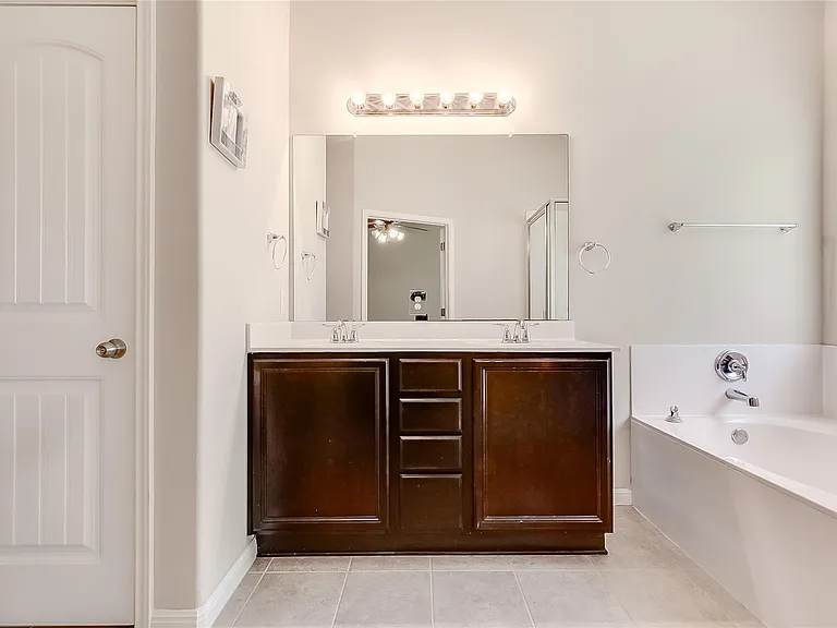 11101 Wyola Bnd — Photo 20