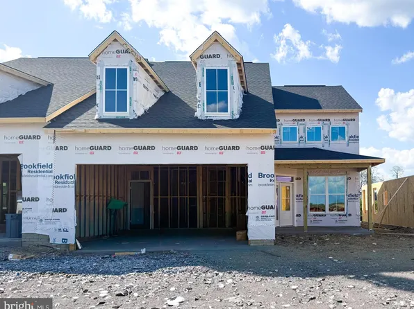 104 Zinnia Ln, Winchester, VA 22603
