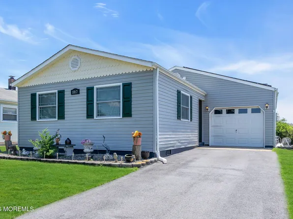1017 Camino Real Court, Toms River, NJ 08757