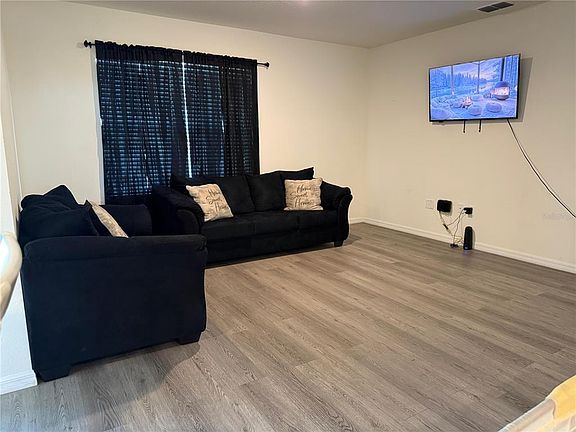 3rd image of 784 SILVER PALM DRIVE