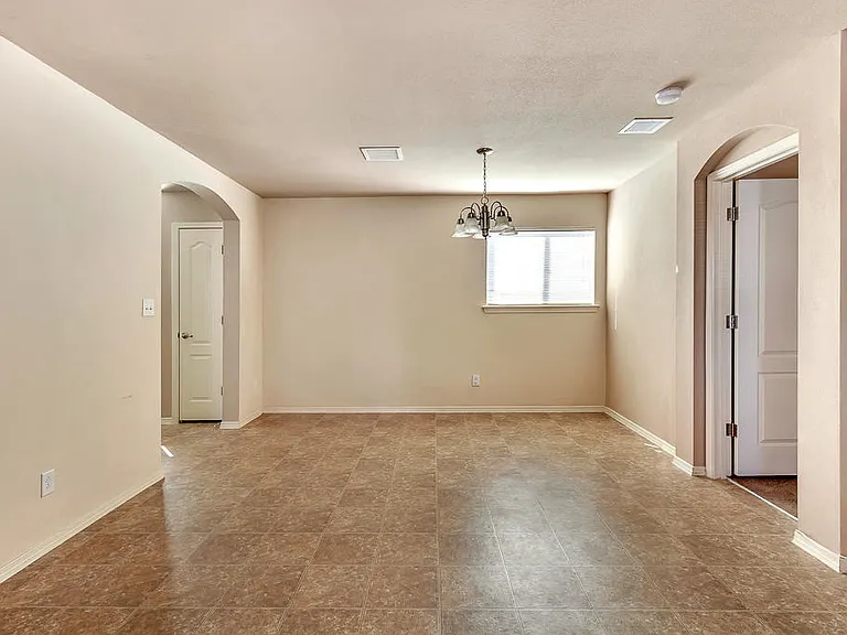 14302 Gil Reyes Dr #B — Photo 7