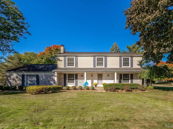 625 S Spinningwheel Ln, Bloomfield Hills, MI 48304