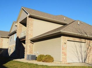 527 Kelsey Ln, Altoona, IA 50009