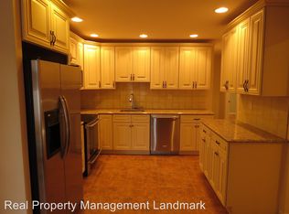 196 White Rd, Mineola, NY 11501