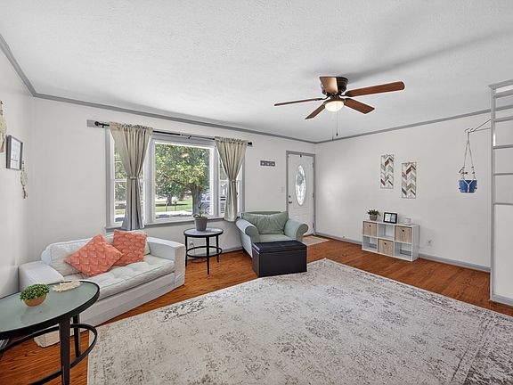 2nd image of 149 Joy Ln