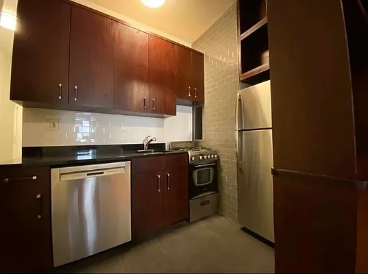 Rented by Bohemia Realty Group | media 7