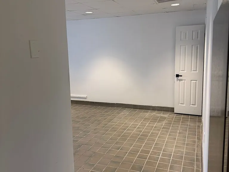 Park Place Apartments — Photo 15