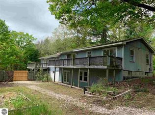 3913 Lake Ann Rd, Lake Ann, MI 49650