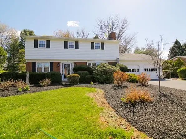 7 Brentwood Ave, Easton, PA 18045